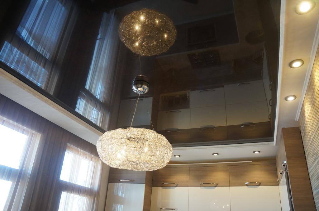 Apartment With Summer Terrace 巴统 客房 照片